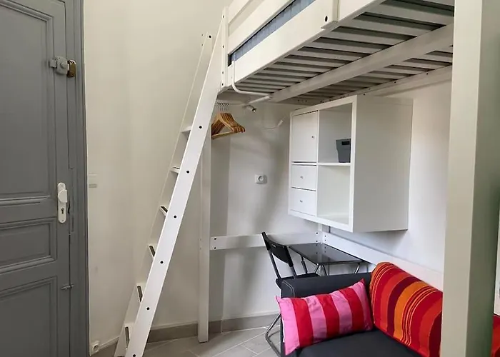 Petit Renove A La Place Comedie Апартаменты Монпелье